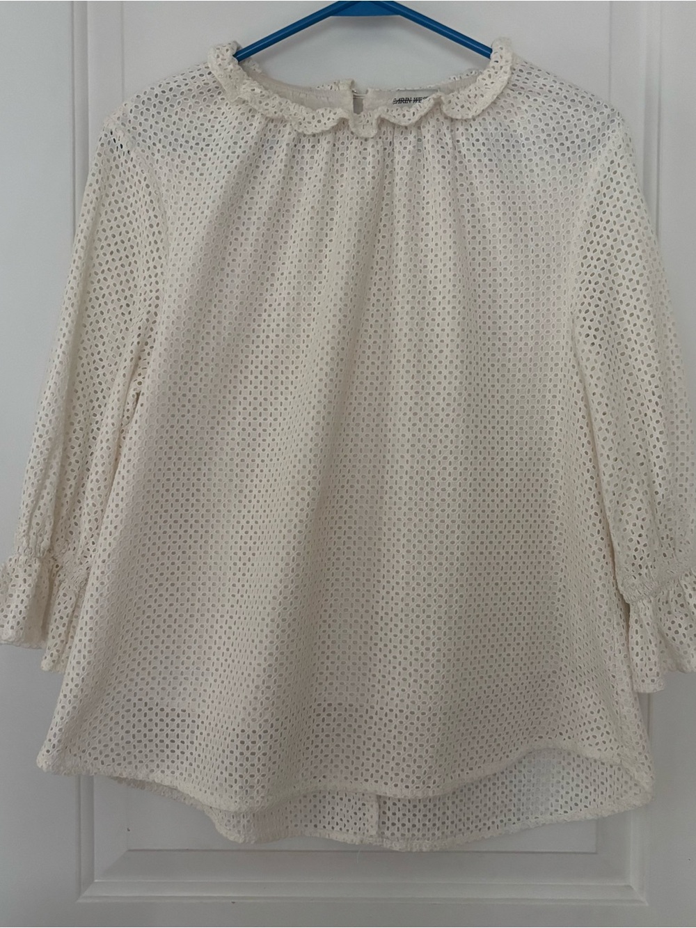 Carin Wester eyelet lace top small cream 3/4 sleeves ruffle Sweden
